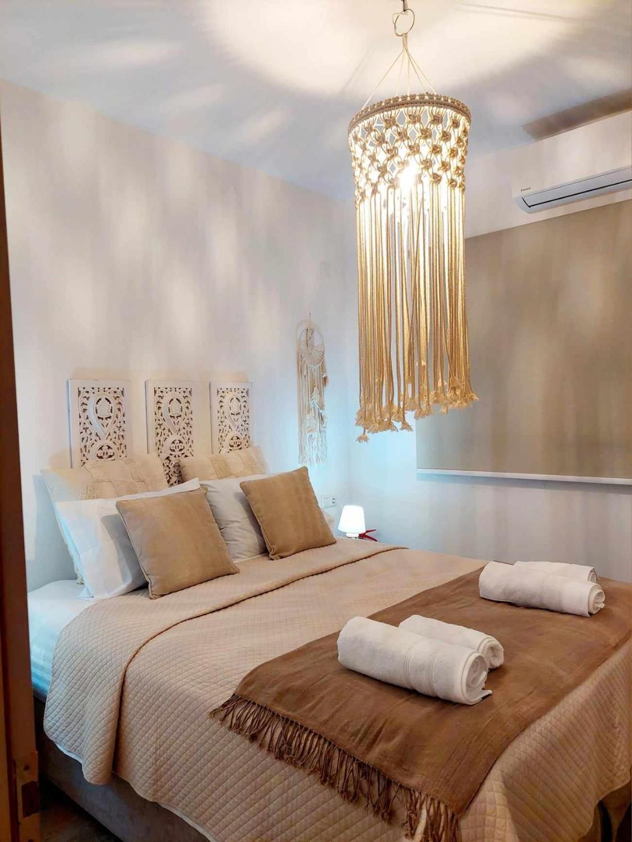 Maya Apartments, Modern And Convenient Apartments With Private Parking Skiathos Exterior foto